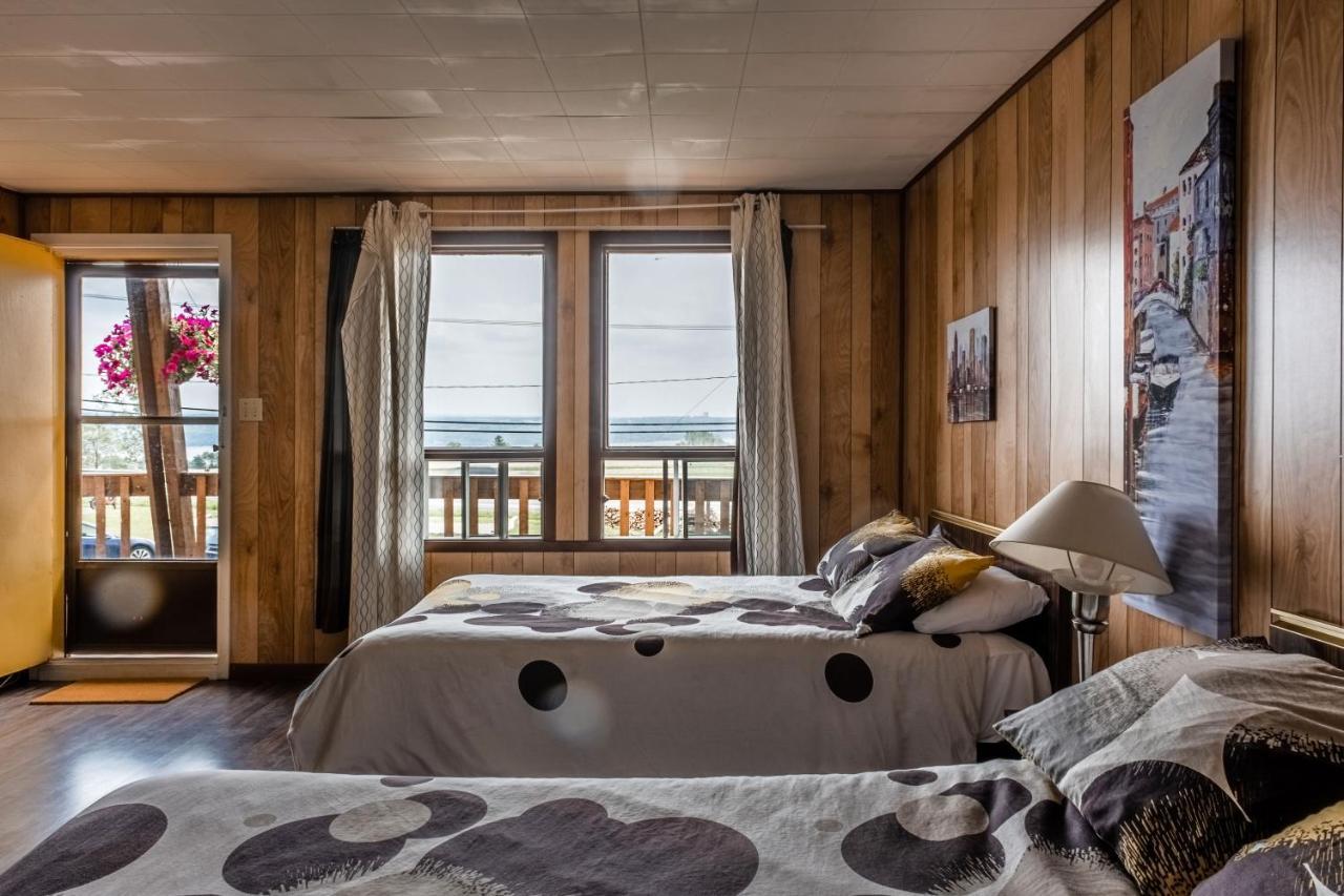 Motel Ile D'Orleans Sainte-Petronille Екстериор снимка