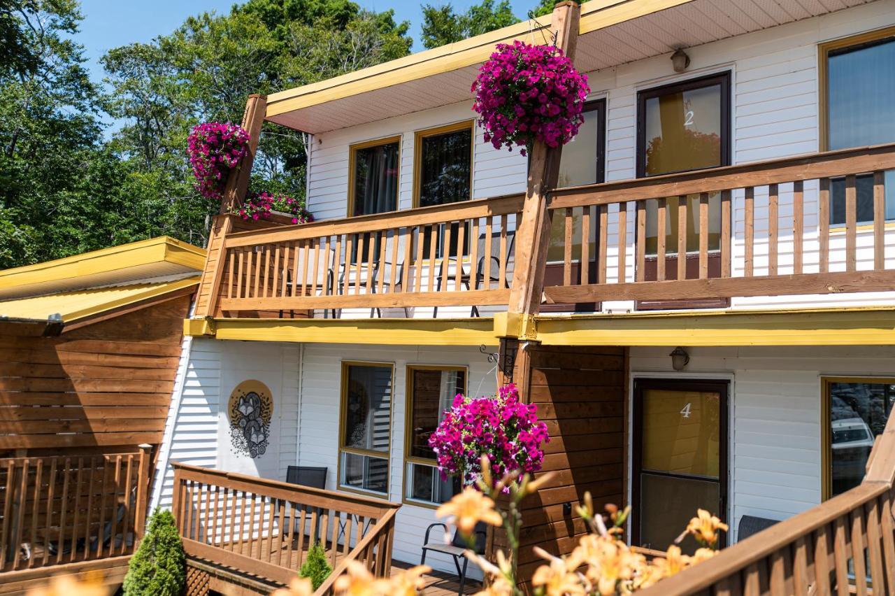 Motel Ile D'Orleans Sainte-Petronille Екстериор снимка